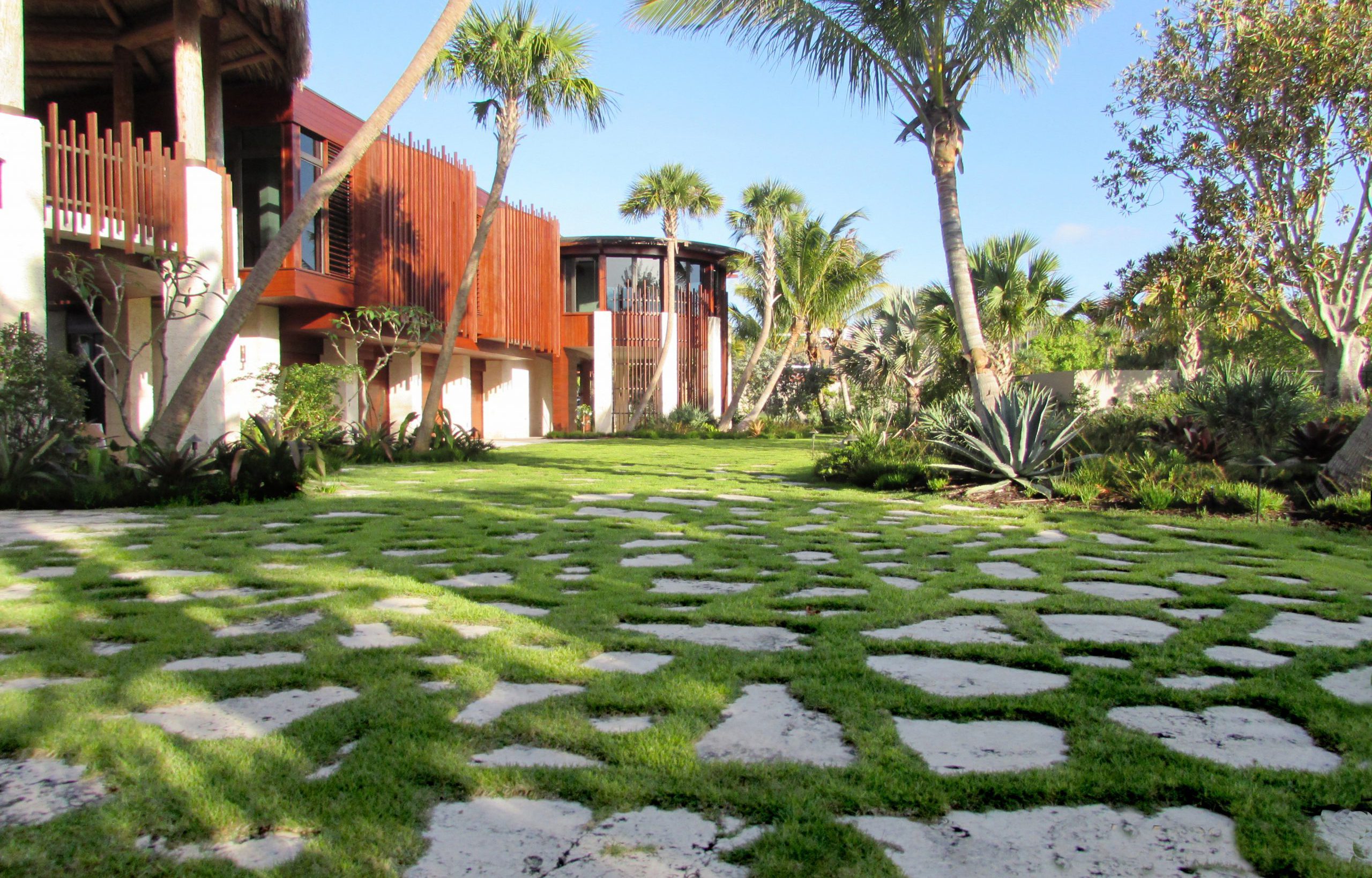 Beautiful Outdoor Spaces In Sarasota, Landscape Design Sarasota Florida